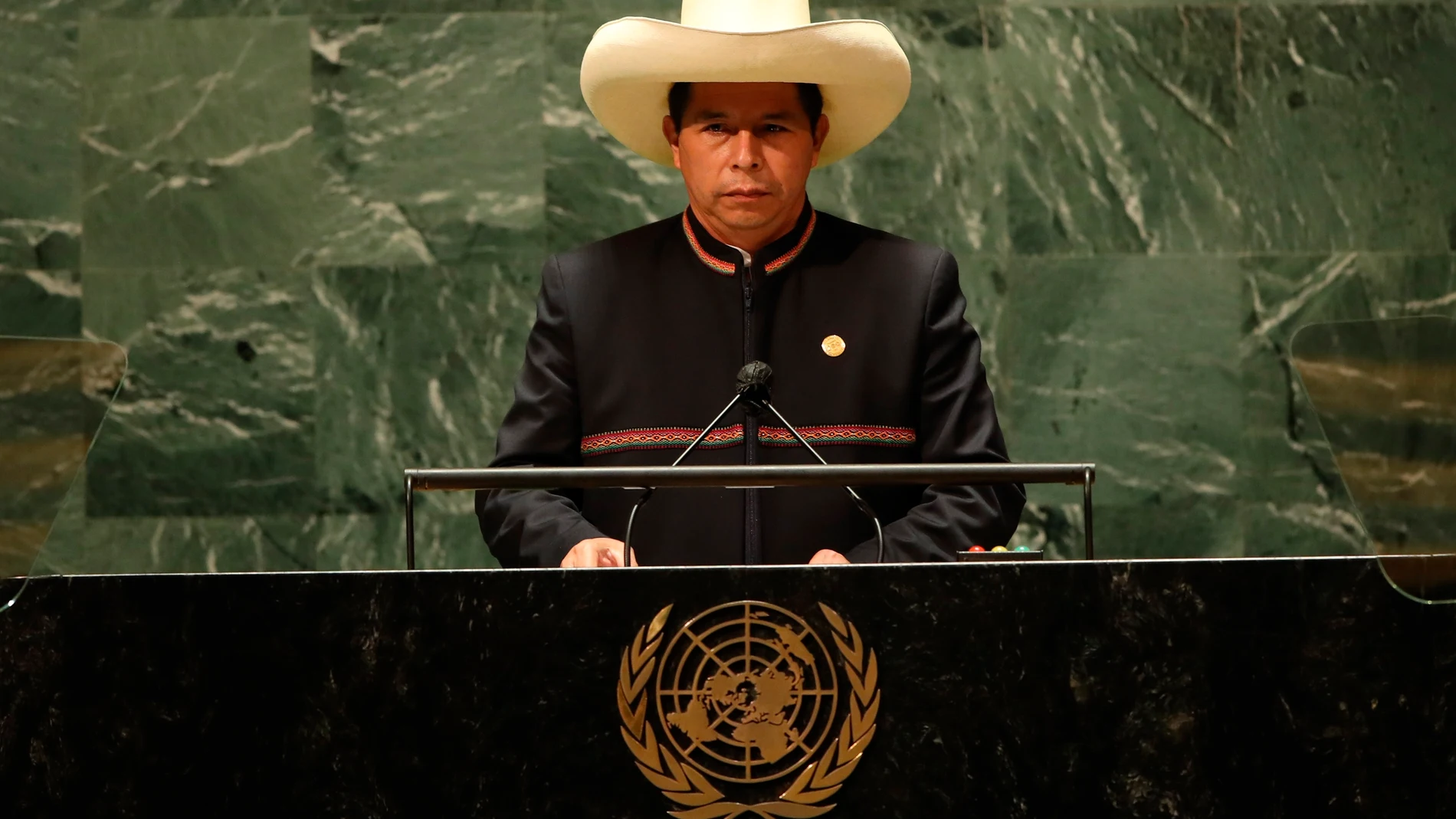 New York (United States), 21/09/2021.- President of Peru, Pedro Castillo, speaks during the 76th Session of the United Nations General Assembly, at UN headquarters, in New York City, New York, USA, 21 September 2021. (Estados Unidos, Nueva York) EFE/EPA/SPENCER PLATT / POOL