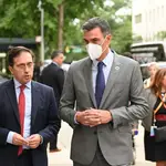 El presidente del Gobierno, Pedro Sánchez, con el ministro de Asuntos Exteriores, José Manuel Albares, en New York
