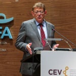 El presidente de la Generalitat valenciana, Ximo Puig, hoy durante la clausura de la Junta Directiva de la CEV