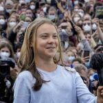 La idea de una “huelga climática” mundial se inspiró en la protesta en solitario de la activista sueca Greta Thunberg en Estocolmo hace tres años