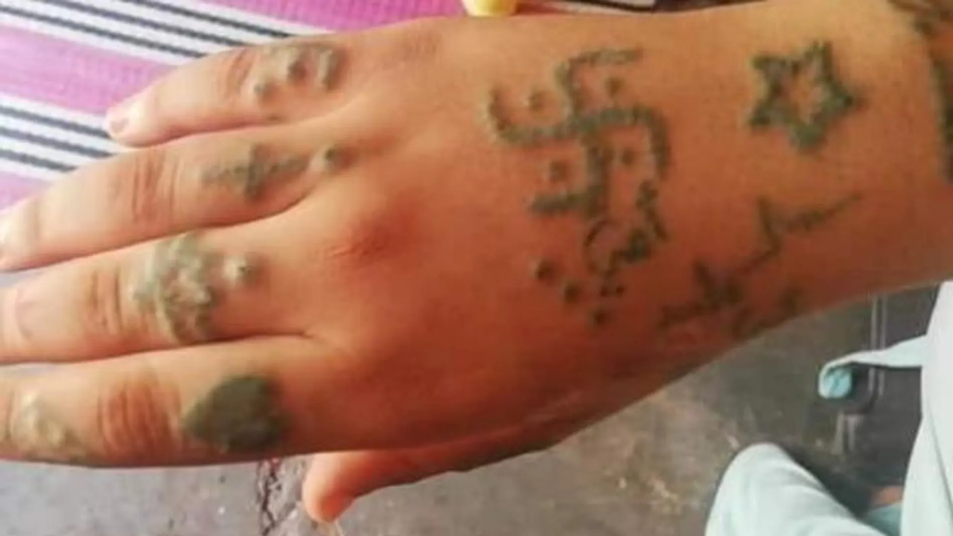 La mano tatuada de la joven secuestrada en Marruecos