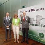 Pablo León de Blas, secretario general adjunto segundo; Ana Isabel Garcia Yagüe, secretaria general adjunta primera y Ángel Arias Sastre, secretario general de FSIE