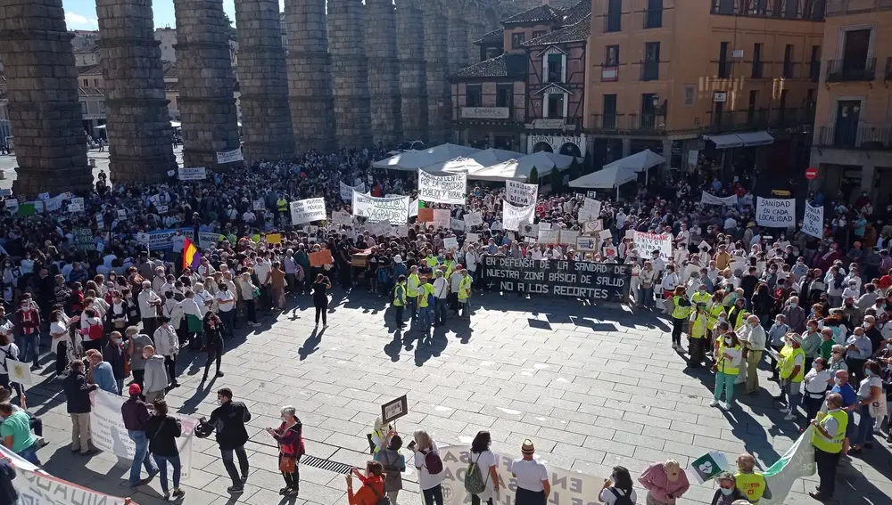 Manifestación por una sanidad digna en el entorno del acueducto de Segovia.EUROPA PRESS26/09/2021