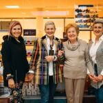 Beatriz Escudero, CEO de Pharmadus, junto a su equipo directivo