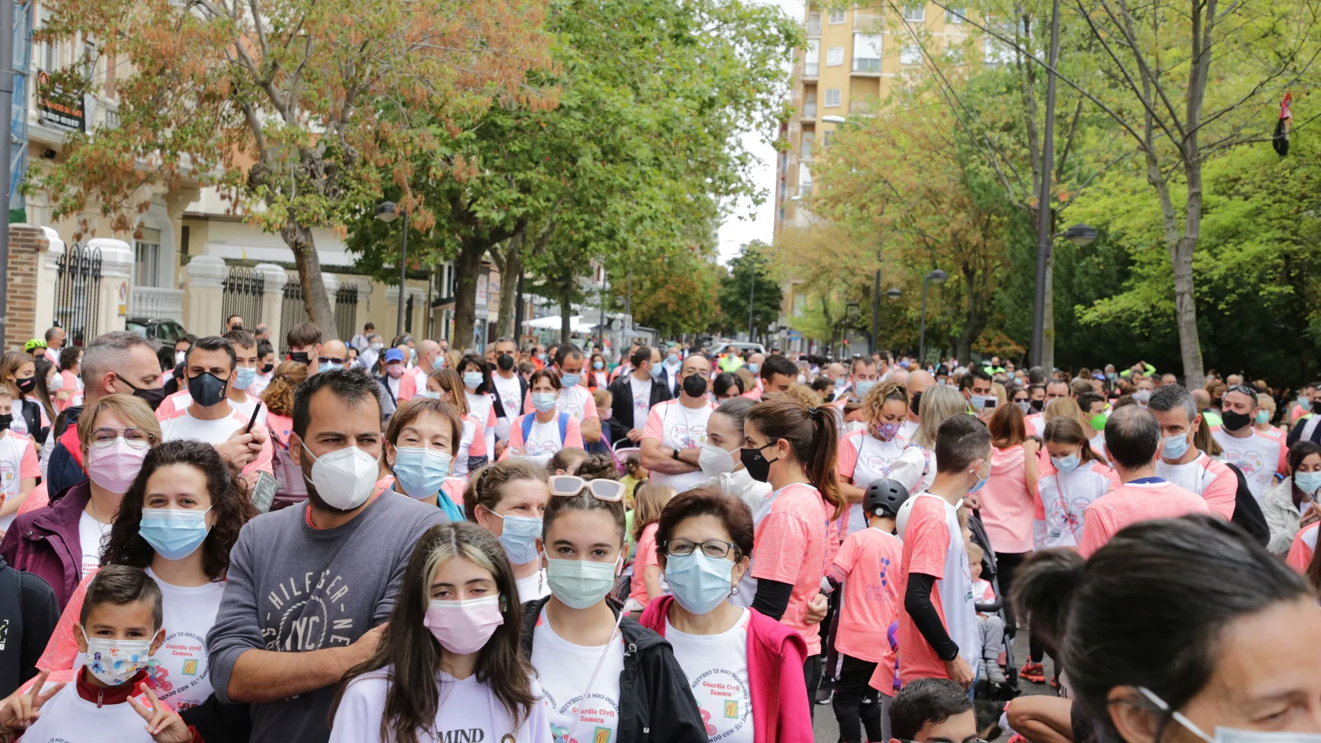 Más de tres mil personas participan en la carrera solidaria por la investigación de las enfermedades raras en Zamora