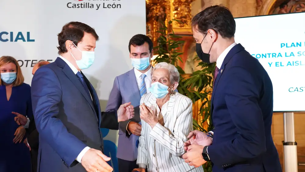 El presidente de la Junta de Castilla y León, Alfonso Fernández Mañueco, presenta el ''Plan Estratégico de Castilla y León contra la soledad no deseada y el aislamiento social 2022-2025''