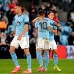Los jugadores del Celta celebran un gol en Balaídos. (EFE/Salvador Sas)