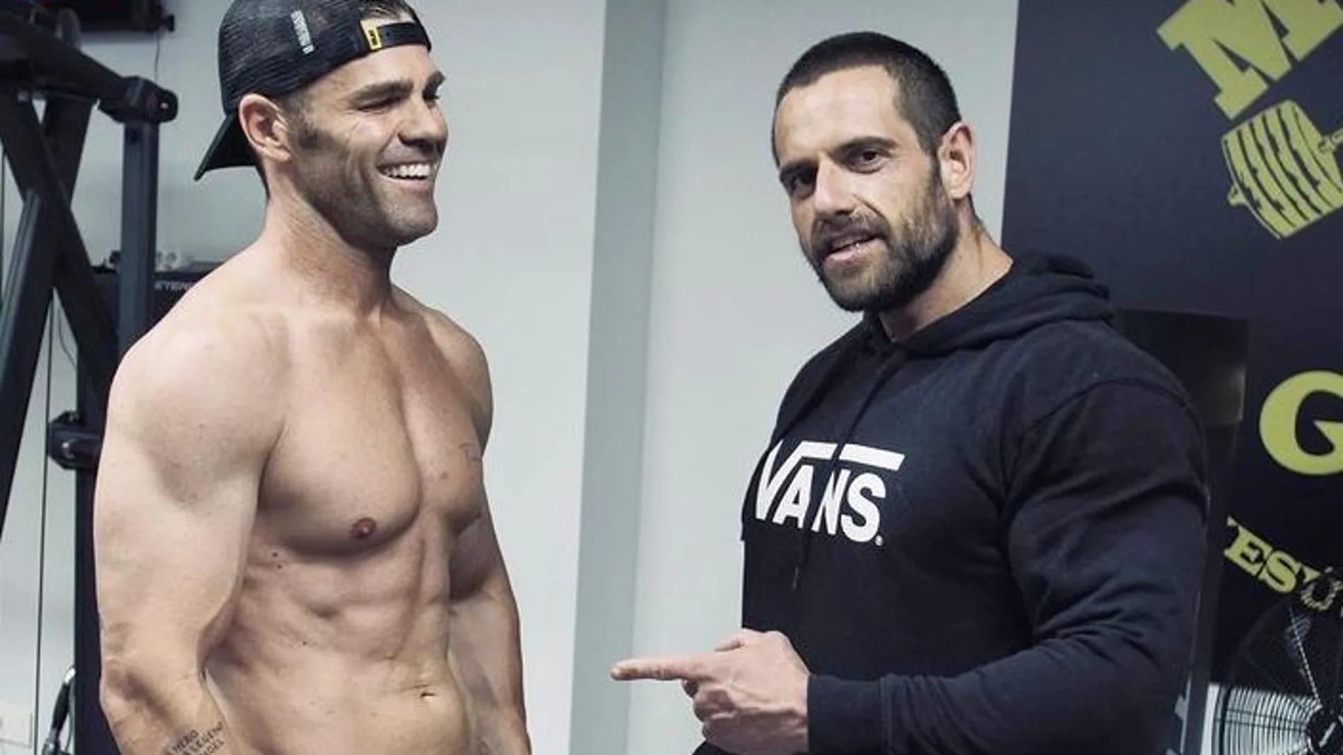 Fonsi, junto al entrenador personal Jesús Gallego