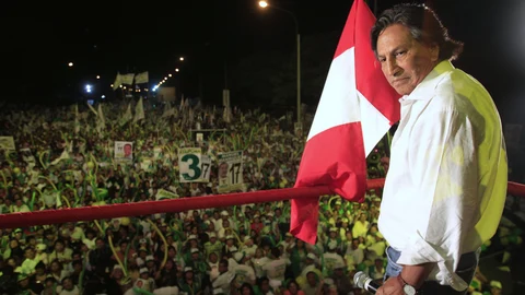 FILE - In this April 7, 2011 file photo, then presidential candidate Alejandro Toledo takes part in a campaign rally in Lima, Peru. A judge in the U.S. said, Tuesday, September 28, 2021, that former president Toledo can be extradited to Peru. (AP Photo/Martin Mejia, File)