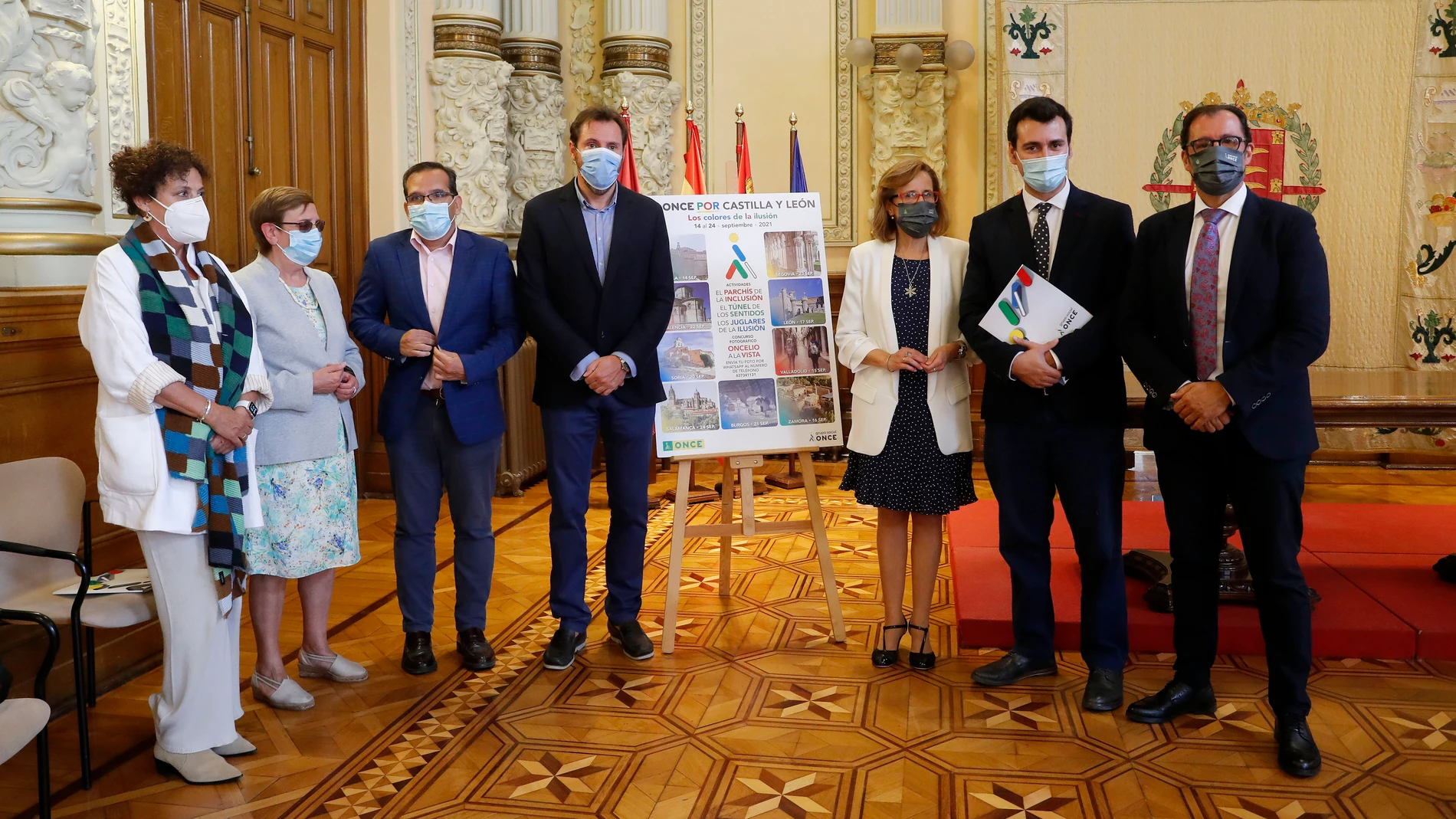 El alcalde de Valladolid, Óscar Puente, la presidenta del Consejo Territorial de la ONCE; Rosa Rubio, y el delegado territorial de la ONCE en Castilla y León, Ismael Pérez, presentan las actividades que se llevarán a cabo en la ciudad con motivo de la celebración de la XXX edición del Día de la ONCE