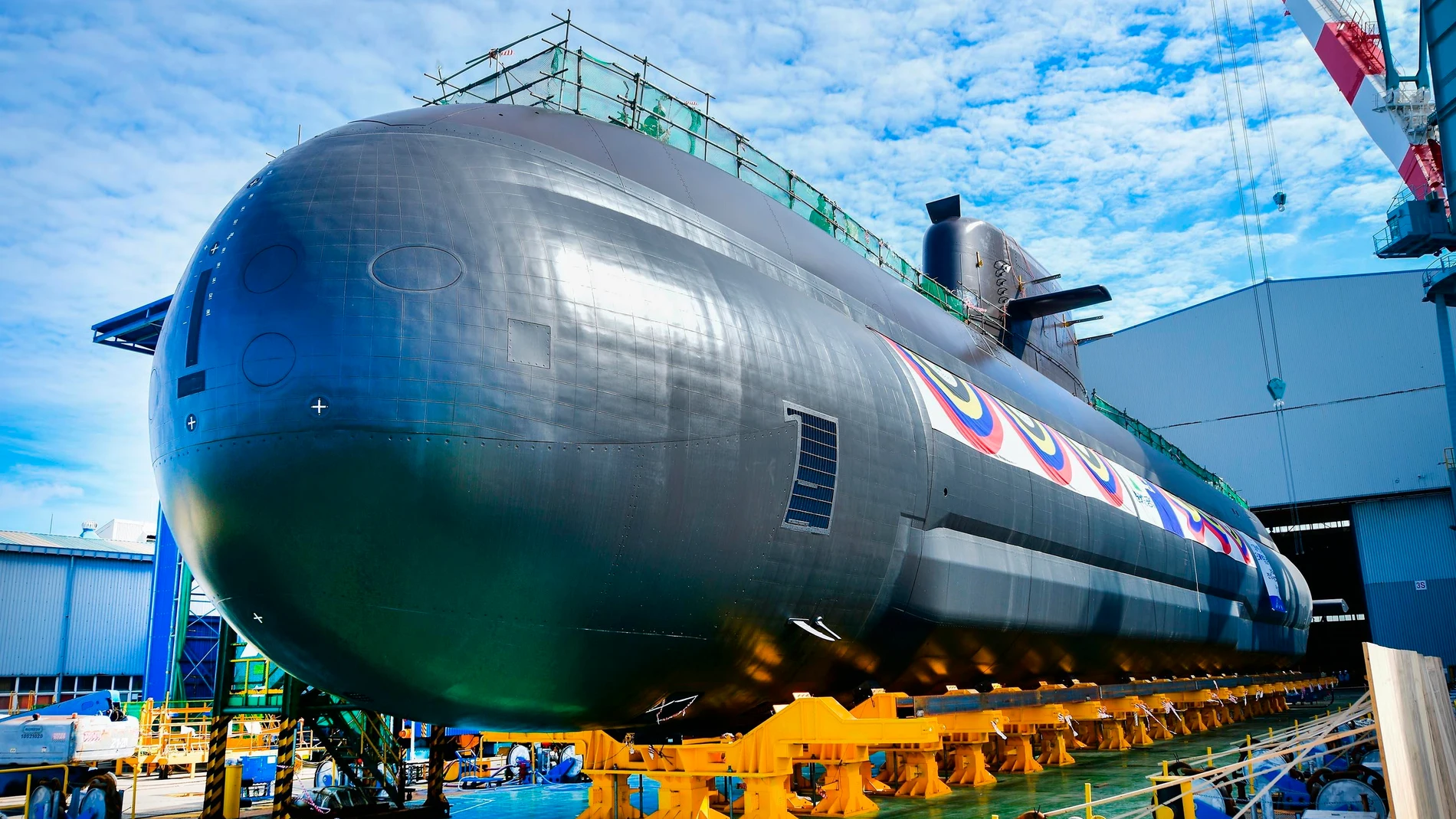 Ulsan (Korea, Republic Of), 28/09/2021.- An undated handout photo made available by the Republic of Korea Navy shows South Korea's new 3,000-ton homegrown submarine, Shin Chae-ho, in Ulsan, South Korea (issued 28 September 2021). A launch ceremony for the new submarine, capable of firing submarine-launched ballistic missiles and named after a prominent Korean independence activist, Shin Chae-ho, will take place at the shipyard of Hyundai Heavy Industries Co. in the southeastern city of Ulsan later in the day, according to the military. (Corea del Norte, Corea del Sur) EFE/EPA/REPUBLIC OF KOREA NAVY / HANDOUT SOUTH KOREA OUT HANDOUT EDITORIAL USE ONLY/NO SALES