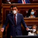 El presidente del Gobierno, Pedro Sánchez, interviene en la sesión de control al Gobierno este miércoles en el Congreso de los Diputados.