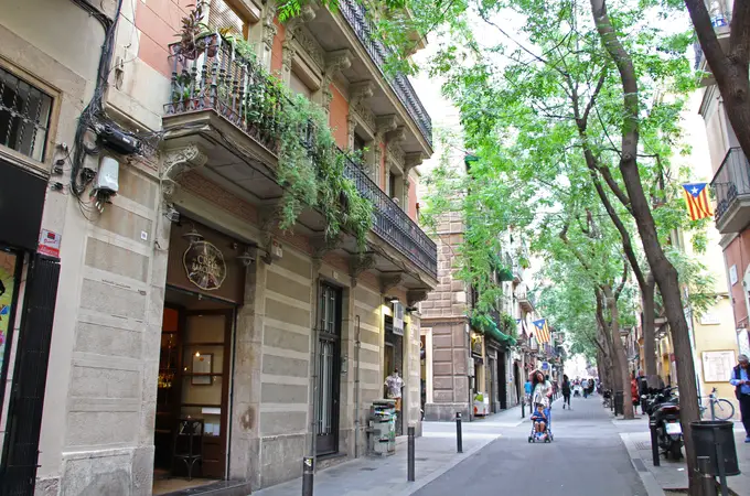 Colau reduce las expropiaciones en Gràcia para aprobar el plan urbanístico del barrio