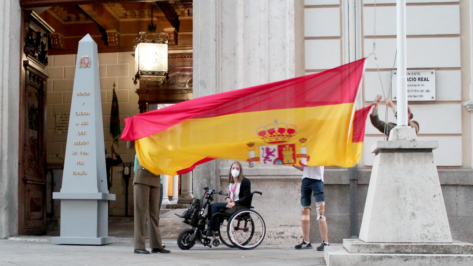 Arriado solemne en el Palacio Real de Valladolid en homenaje a los atletas paralímpicos