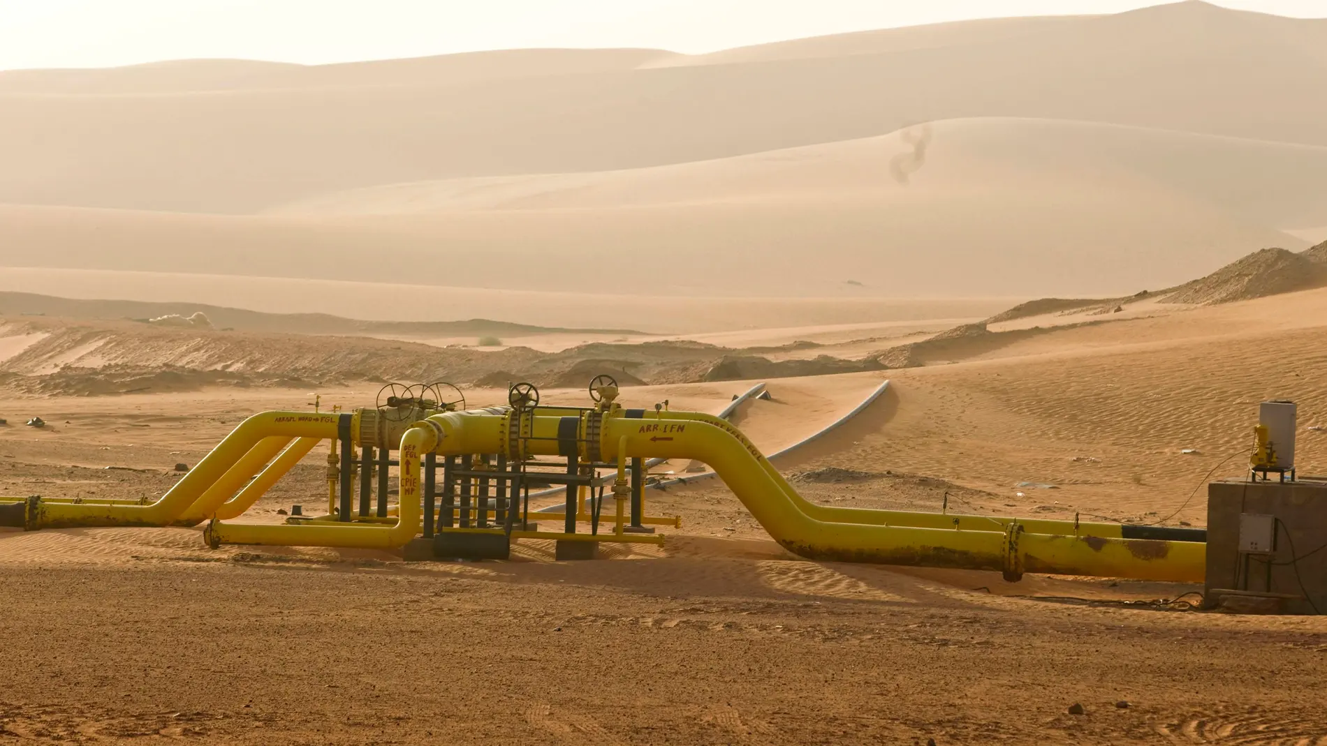 Oleoducto de gas cerca de Zarzaitine, en Amenas, Argelia