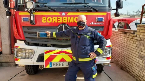Los bomberos municipales afirman que pueden seguir en las tareas más activas hasta los 60 años