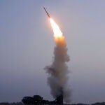 Lanzamiento de un misil de Corea del Norte el 30 de septiembre de 2021