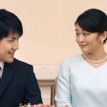 La princesa Mako y su prometido Kei Komuro contraerán matrimonio el próximo 26 de octubre (AP Photo/Shizuo Kambayashi, Pool, File)