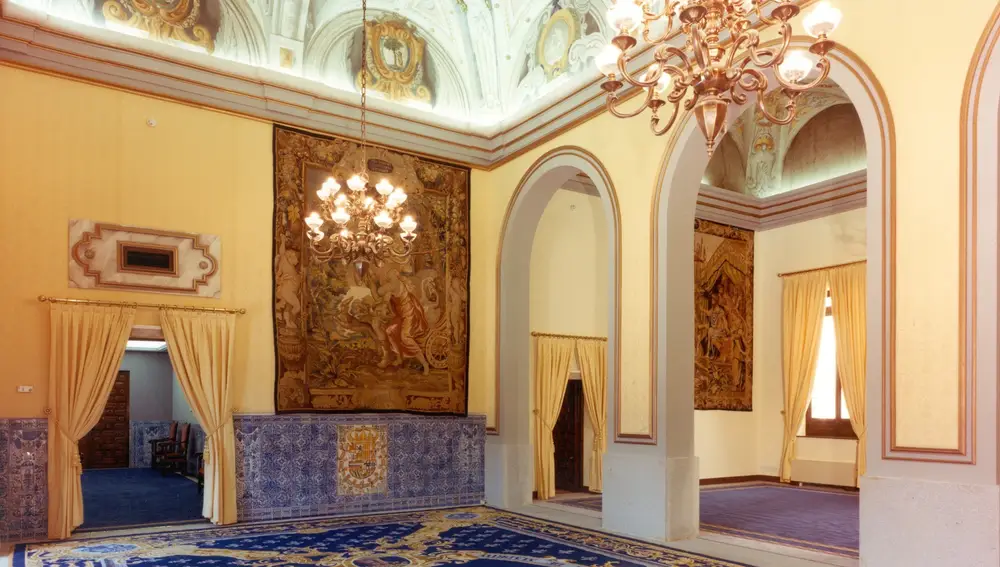 El reformado salón de la Real Casa de la Panadería