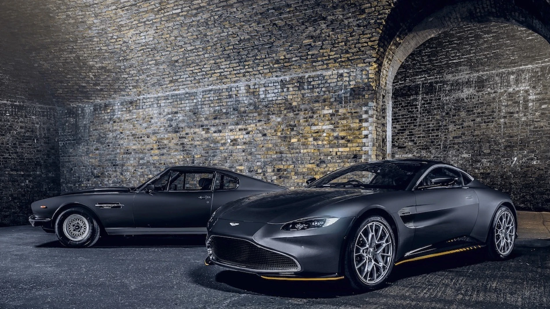 Aston Martin 007