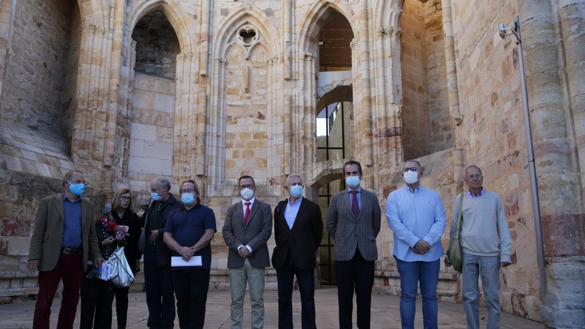 El alcalde de Zamora, Francisco Guarido; el diputado provincial de Turismo, Jesús María Prada, y el director general de Patrimonio Cultural, Gumersindo Bueno, inauguran el I Seminario 'Zamora, paisaje cultural'