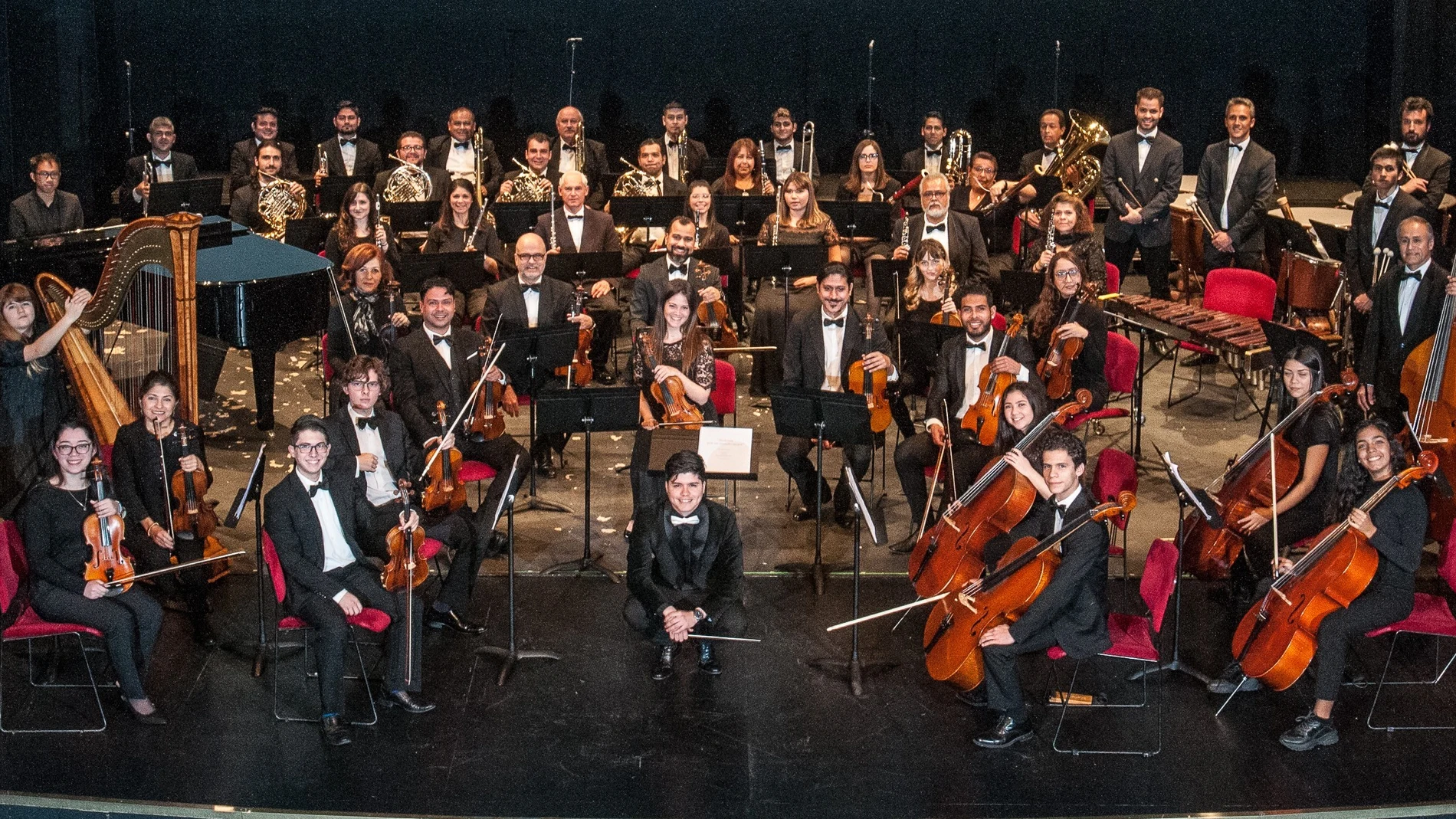 La Orquesta Sinfónica Cruz Díez, al completo