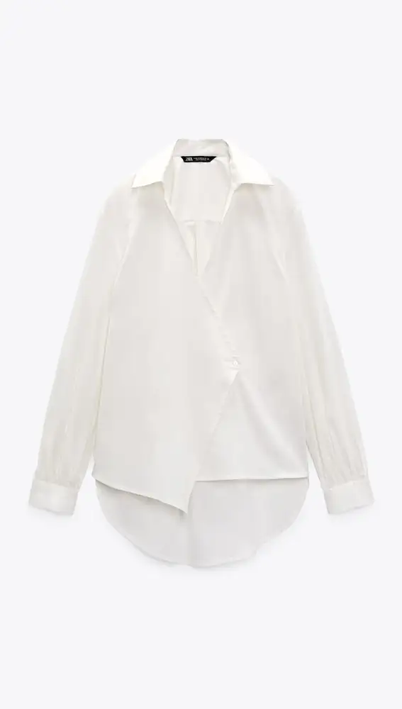 Camisa cruzada de popelín en color blanco, de Zara