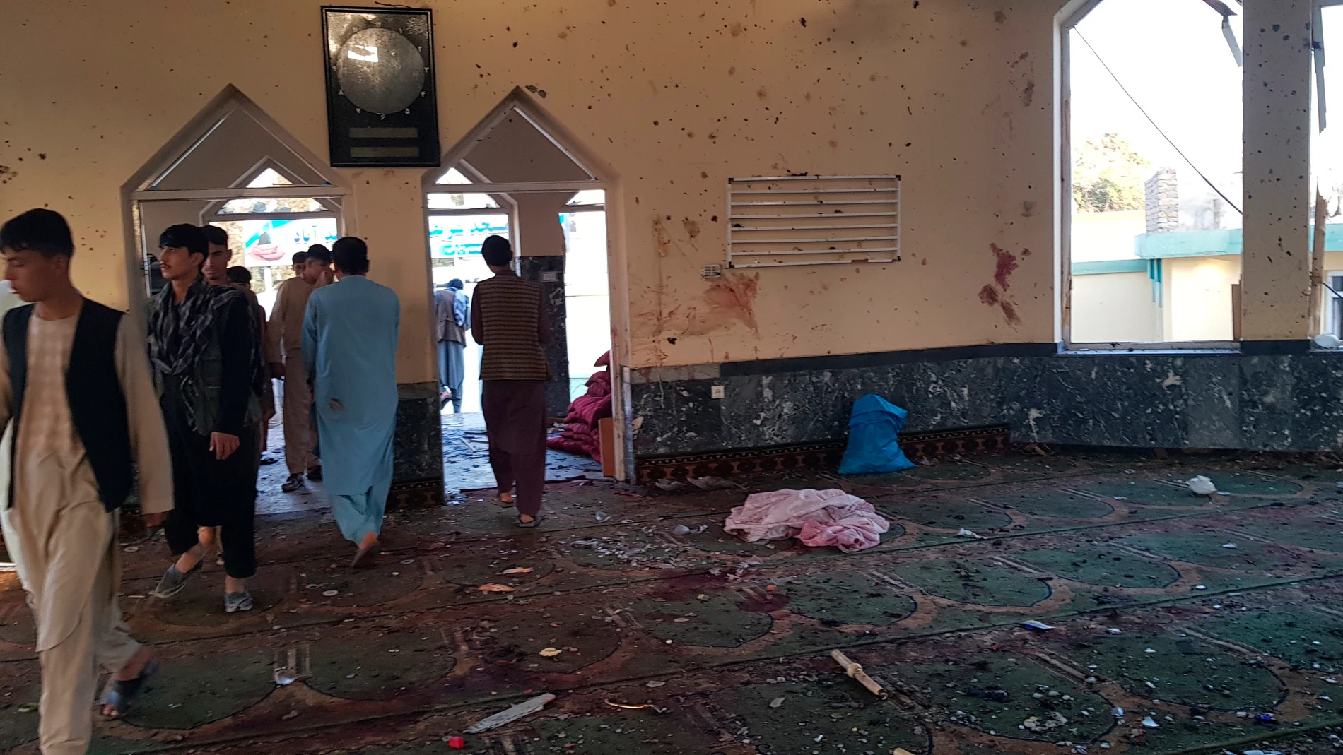 Efectos del atentado en la mezquita de Kunduz EFE/EPA/STRINGER