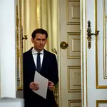 El canciller austriaco Sebastian Kurz presenta su dimisión