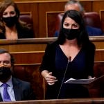 MADRID, 13/10/2021.- La diputada de Vox Macarena Olona interviene durante la sesión de control al Gobierno celebrada este miércoles en el Congreso de los Diputados. EFE/Chema Moya
