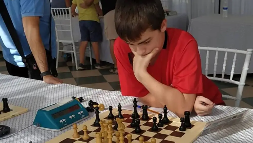 El berciano Aarón San Juan gana el XVII Campeonato de España Juvenil de ajedrez para ciegos