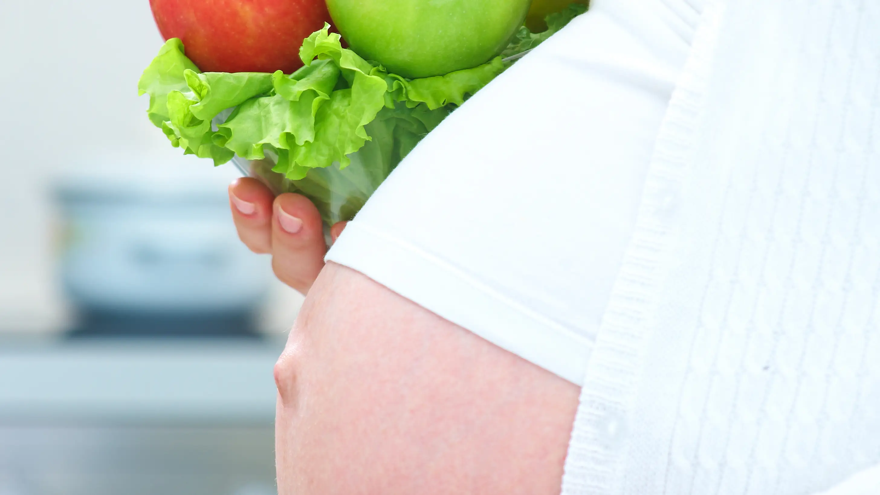 No existe una dieta específica para la gestación, pero la futura madre debe comer variado