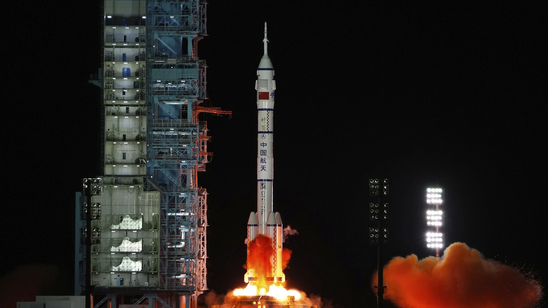 Se espera que establezcan un nuevo récord de duración entre las misiones espaciales tripuladas de China