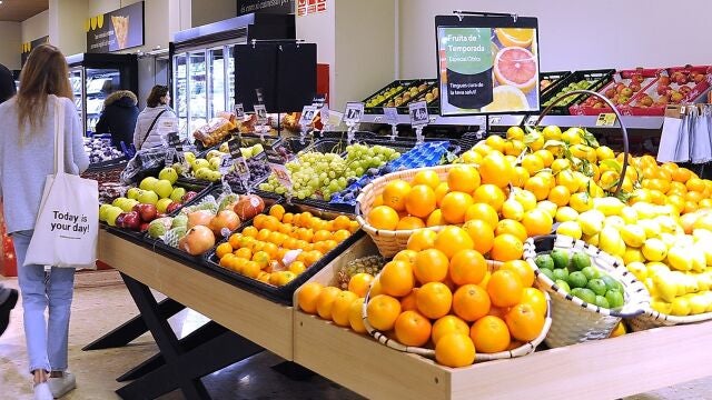 Frutas en un supermercado