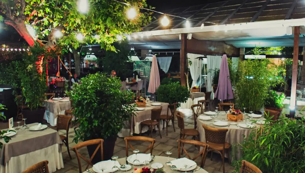 El jardín del restaurante Venta de Aires