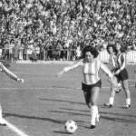 Lola Flores durante el mítico partido disputado en la temporada 1970-71