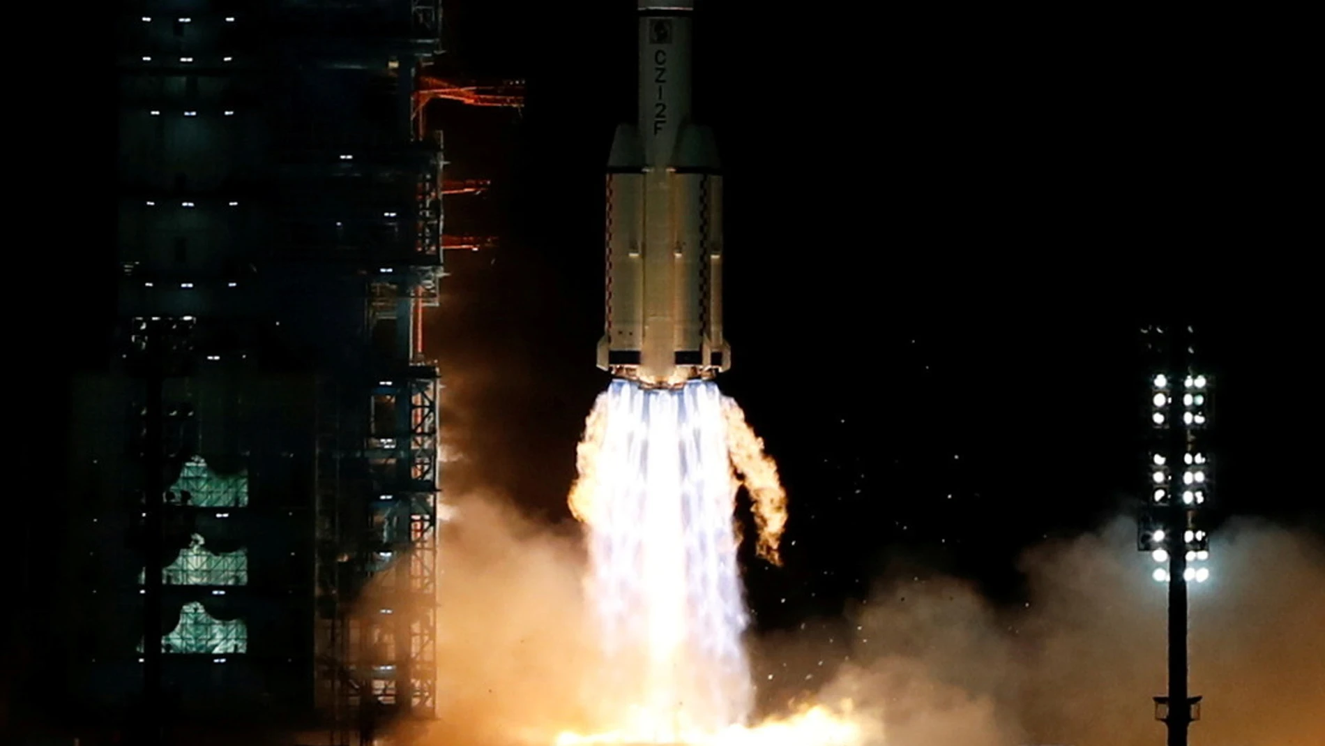 El informe, publicado a última hora del sábado, afirma que los militares chinos lanzaron un cohete que transportaba un vehículo hipersónico que voló por el espacio en órbita baja