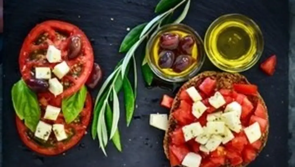 El 87,41% de los productos anunciados como 'mediterráneos' no alcanza el valor nutricional necesario para entrar en la categoría de ‘dieta mediterránea’ | Fuente: Europa Press/UEX