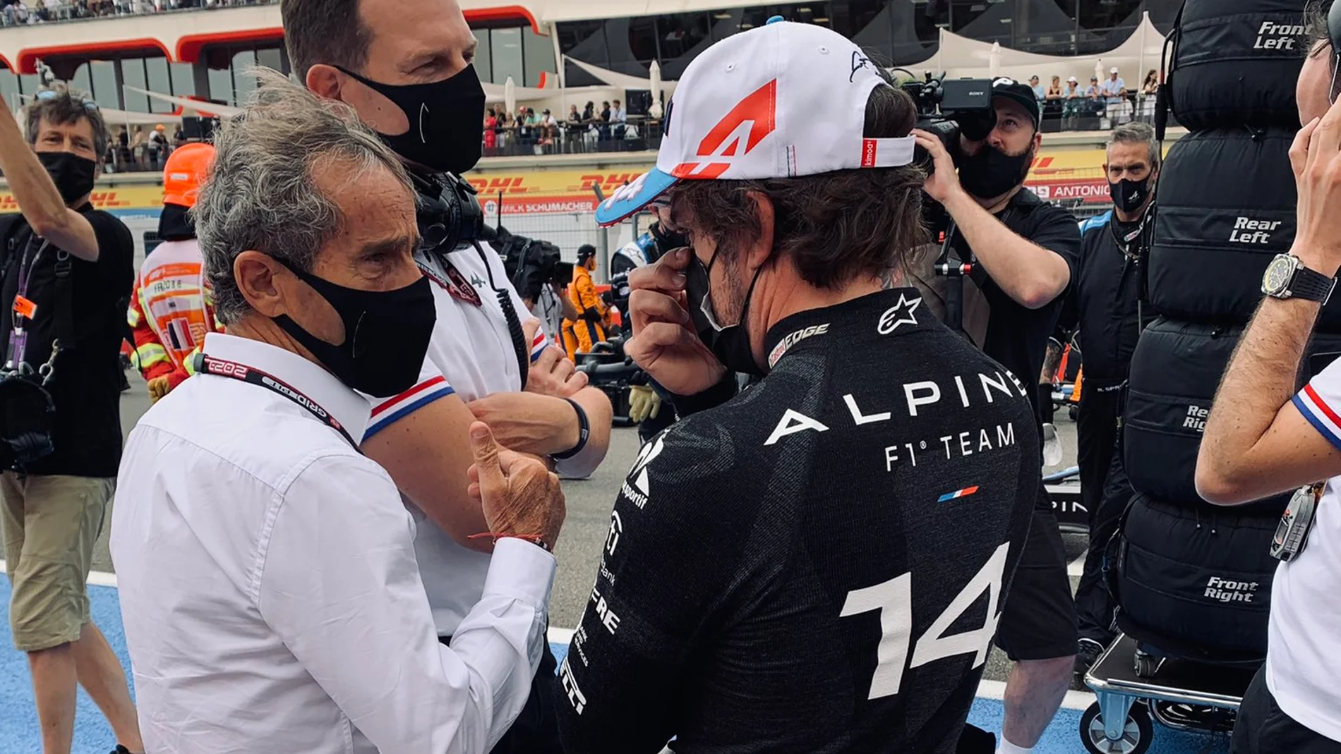 Fernando Alonso, en el paddock