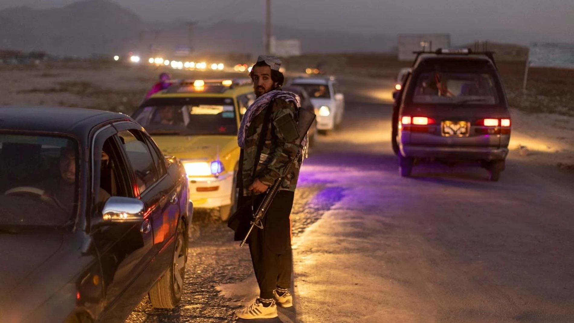 Control militar de los talibanes. REUTERS/Jorge Silva