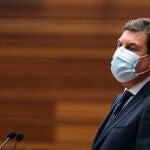 El consejero de Economía y Hacienda, Carlos Fernández Carriedo, defiende la propuesta de "techo de gasto"