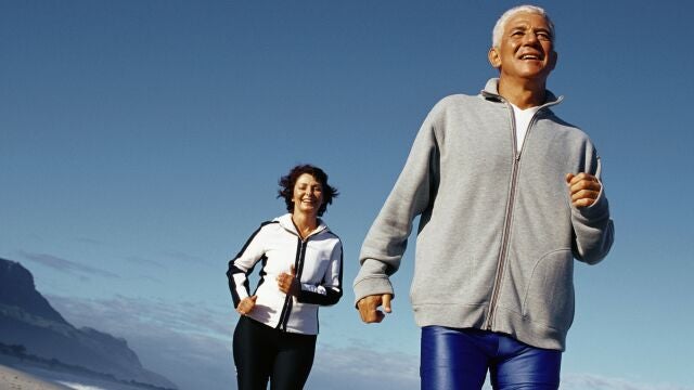 La “fórmula mágica” para mitigar la pérdida de altura causada por la edad no es otra que una combinación de ejercicio aeróbico, anaeróbico y de fuerza