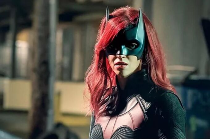 Ruby Rose, como "Batwoman"
