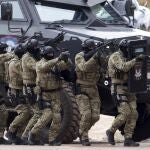 Miembros de la policía serbobosnia llevó a cabo ejercicios “antiterroristas” en octubre de 2021 en el monte Jahorina, desde donde las fuerzas serbias bombardearon Sarajevo durante la guerra