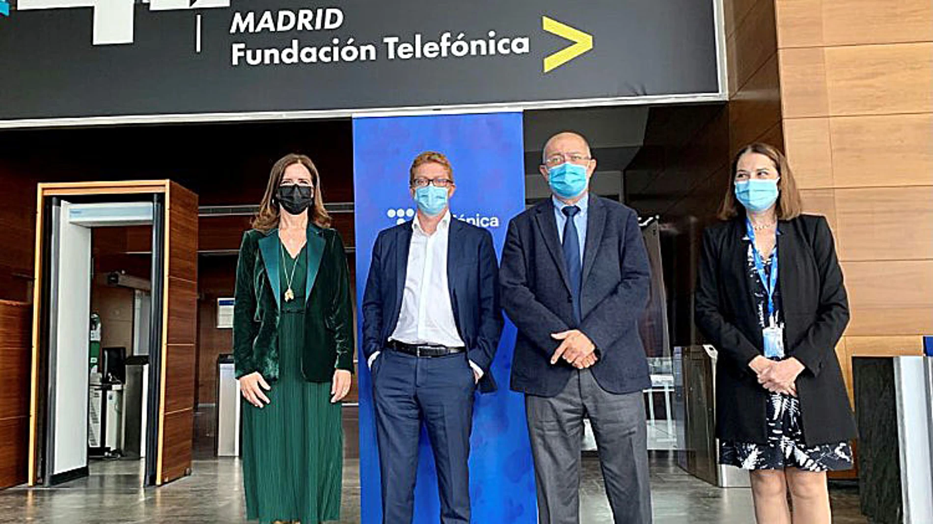 Igea y Amigo visitan el Innovation Center y el campus 42 Madrid de Telefónica