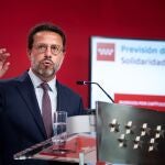 El consejero de Economía, Javier Fernández Lasquetty, durante la rueda de prensa para presentar el proyecto de presupuestos de la región del próximo año