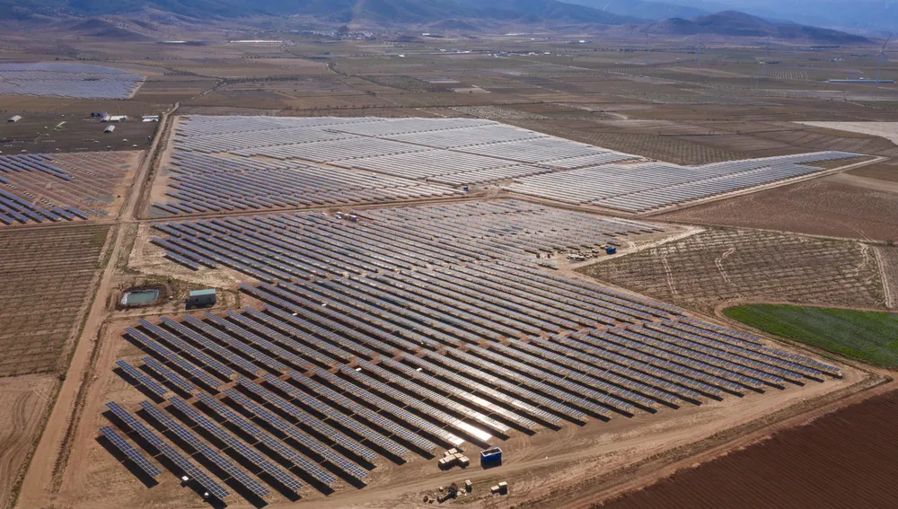 Imagen de la planta fotovoltaica de Huéneja, en Granada