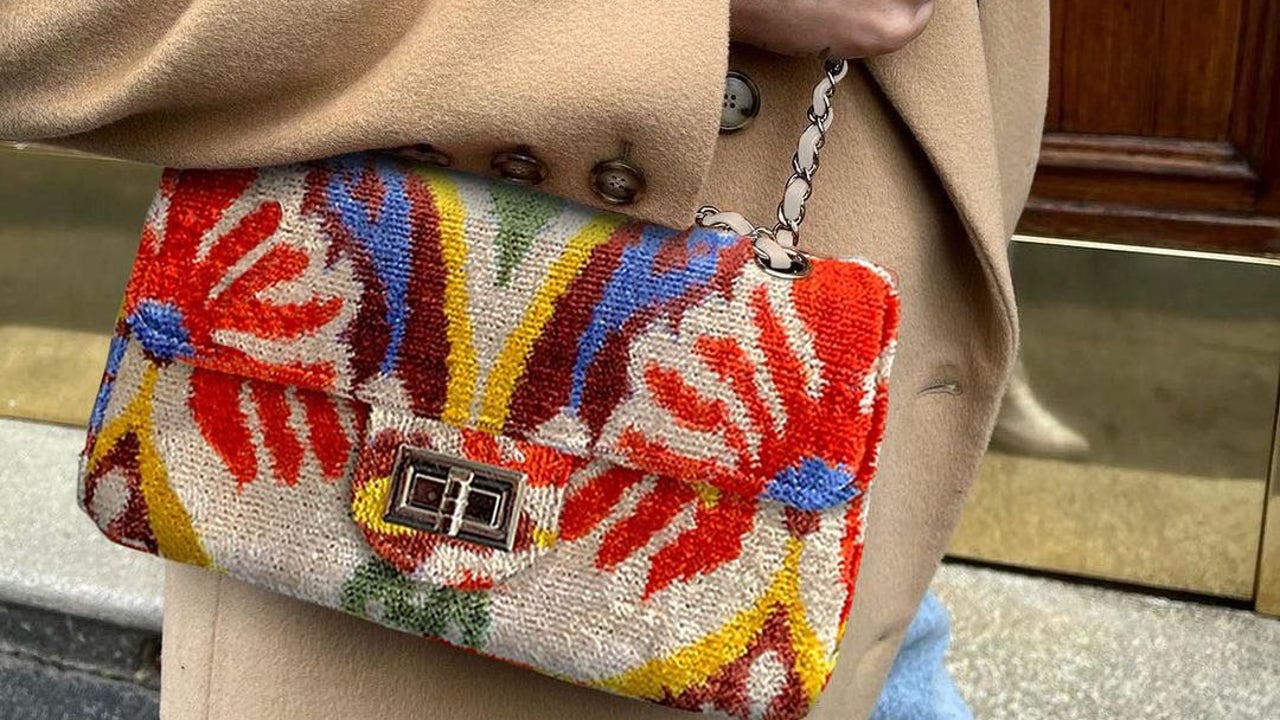 marca turca tiene los bolsos bordados más bonitos que no vas parar ver en Instagram