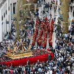  La procesión magna resucita la pasión cofrade en Málaga 