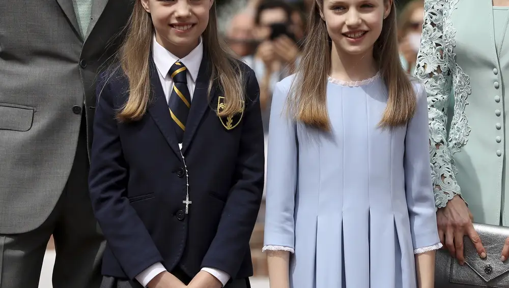 El 17 de mayo de 2017 fue la infanta Sofía quien tomó la primera comunión, y su hermana la princesa Leonor, como en todos los momentos importantes de su vida, quiso acompañarla
